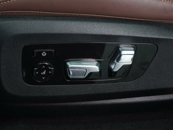 2023 BMW X6 40i III (G06) Рестайлинг, серый, 15899000 рублей - вид 19