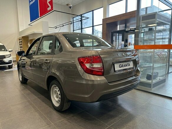 2026 Lada (ВАЗ) Granta I Рестайлинг, зелёный, 1088000 рублей - вид 5