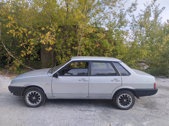 2001 Lada (ВАЗ) 21099, серебристый - вид 7