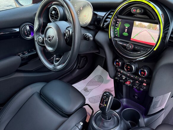 2020 Mini Hatch Cooper S III (F55/F56) Рестайлинг, красный - вид 13