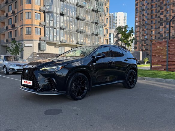 2022 Lexus NX 350 II, чёрный, 5470000 рублей - вид 3