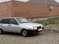 2002 Lada (ВАЗ) 21093i, серебристый, 155000 рублей - вид 8
