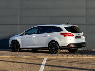 2017 Ford Focus III Рестайлинг, белый, 1095000 рублей, вид 4