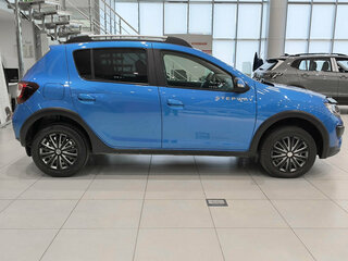 2017 Renault Sandero Stepway II, синий, 799000 рублей, вид 4