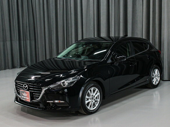 2019 Mazda Axela III Рестайлинг, чёрный, 1380000 рублей - вид 3