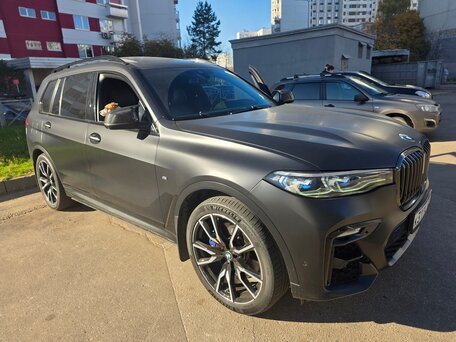 2021 BMW X7 30d I (G07), чёрный, 8499999 рублей, вид 1