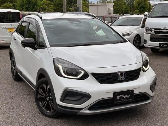 2024 Honda Fit Crosstar IV Рестайлинг, белый, 1239017 рублей - вид 2
