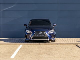 2018 Lexus IS 300 III Рестайлинг, синий, 2595000 рублей, вид 2