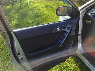 2012 Kia Cerato 6-speed II, серебристый, 950000 рублей, вид 5