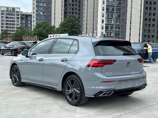2023 Volkswagen Golf VIII, серый, 1920001 рублей, вид 4