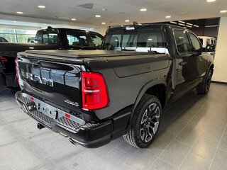 2026 Ram 1500 Crew Cab eTorque V Рестайлинг, чёрный, 11290000 рублей, вид 3