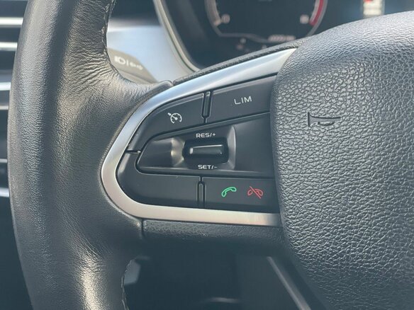2020 Geely Coolray I, красный - вид 10