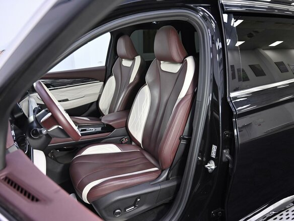 2024 Geely Monjaro I, чёрный, 2785000 рублей - вид 9