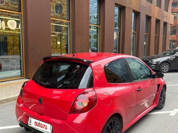 2008 Renault Clio RS III, красный, 1050000 рублей - вид 3