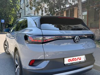 2022 Volkswagen ID.4 X, серый, 3530000 рублей, вид 2