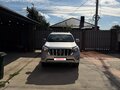 2015 Toyota Land Cruiser Prado 150 Series Рестайлинг 1, серебристый - вид 2
