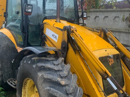 2004 JCB 4CX, 5500000 рублей, вид 1
