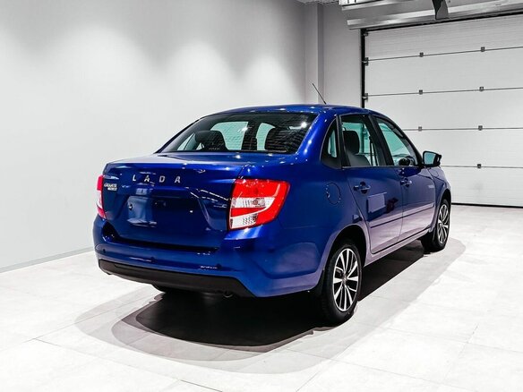 2026 Lada (ВАЗ) Granta I Рестайлинг, синий, 1230000 рублей - вид 5