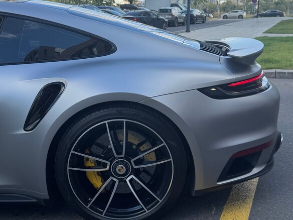 2021 Porsche 911 Turbo S VIII (992), серый, 21000000 рублей - вид 12