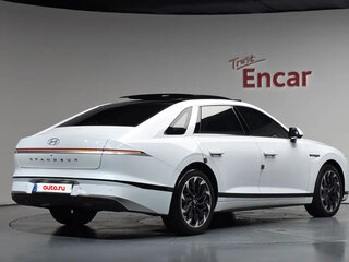 2026 Hyundai Grandeur VII Рестайлинг, белый, 6480111 рублей, вид 3