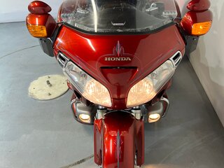2001 Honda GL 1800 Gold Wing, пурпурный, 1010000 рублей, вид 3