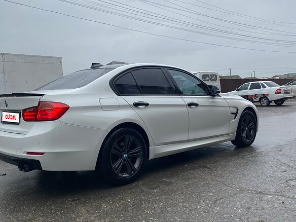 2012 BMW 3 серии 320d VI (F3x), белый, 1800000 рублей - вид 2