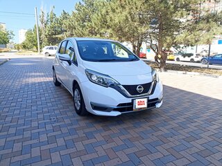2017 Nissan Note II Рестайлинг, белый, 900000 рублей, вид 2