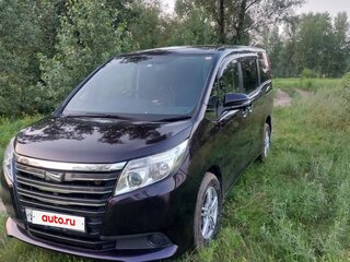 2015 Toyota Noah III (R80), фиолетовый, 1720000 рублей, вид 1