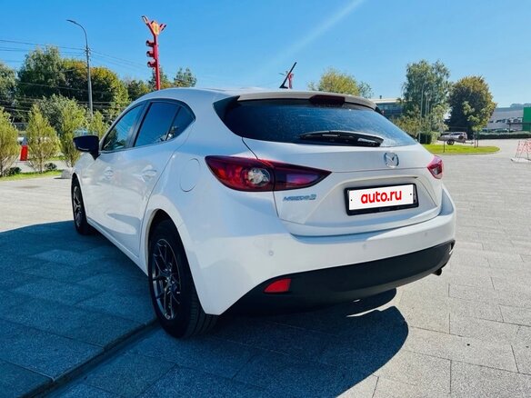2013 Mazda 3 III (BM), белый, 1100000 рублей - вид 5