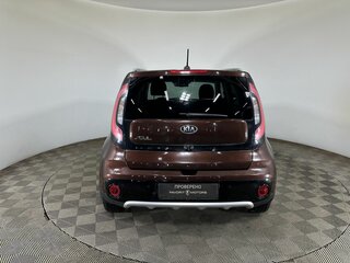2018 Kia Soul II Рестайлинг, коричневый, 1830000 рублей, вид 3