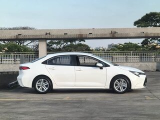 2022 Toyota Corolla XII (E210), белый, 1185000 рублей, вид 3