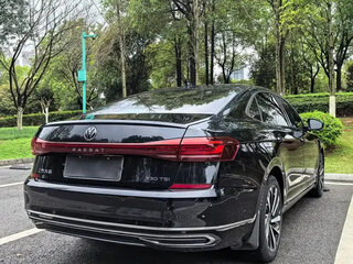 2023 Volkswagen Passat B8 Рестайлинг, чёрный, 1952600 рублей, вид 4