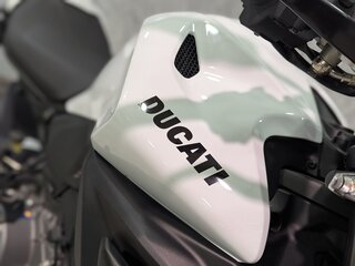 2026 Ducati Monster, белый, 2100000 рублей, вид 4