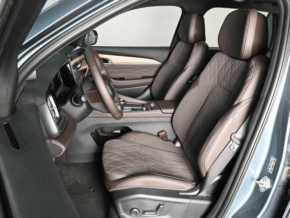 2026 Geely Monjaro (Xingyue L) I Рестайлинг 2 (China Market), серый, 4349000 рублей - вид 9