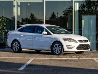 2013 Ford Mondeo IV Рестайлинг, белый, 995000 рублей, вид 3