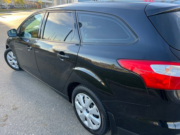 2013 Ford Focus III, чёрный, 850000 рублей - вид 1