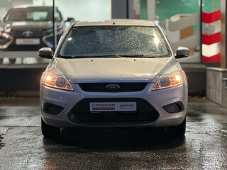 2011 Ford Focus II Рестайлинг, серебристый, 579000 рублей, вид 3