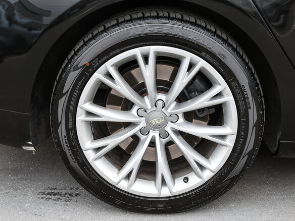 2012 Audi A8 III (D4), чёрный, 1849000 рублей - вид 25