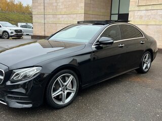 2018 Mercedes-Benz E-Класс 300 V (W213, S213, C238), чёрный, 2999990 рублей, вид 1