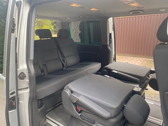 2005 Volkswagen Multivan T5, серебристый, 1400000 рублей - вид 10