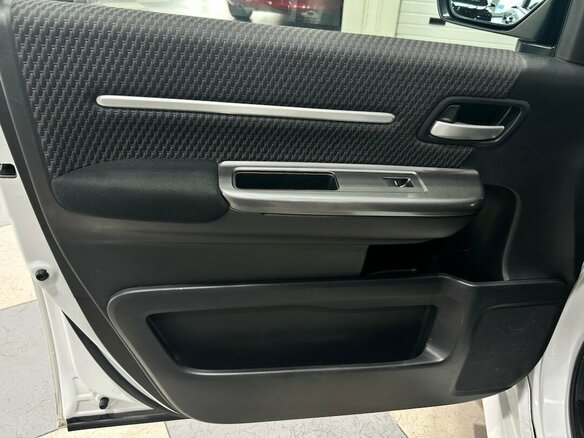 2015 Honda Stepwgn V, белый, 1649000 рублей - вид 18