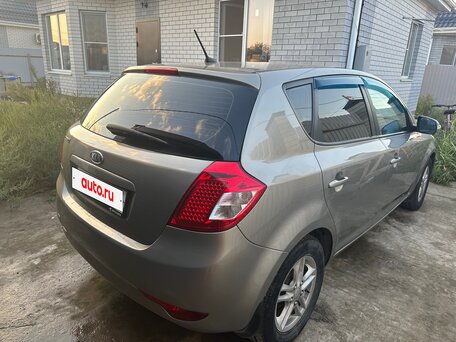 2012 Kia Ceed I Рестайлинг, серебристый, 890000 рублей, вид 4