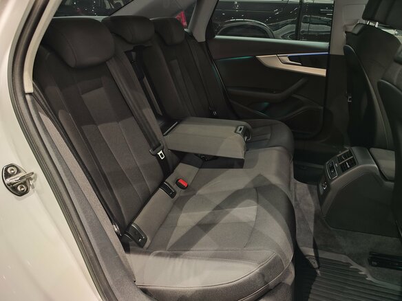 2018 Audi A4 V (B9), белый, 2735000 рублей - вид 10