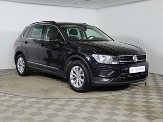 2018 Volkswagen Tiguan II, чёрный, 1899990 рублей, вид 3