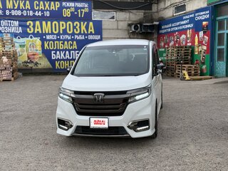 2019 Honda Stepwgn Spada V Рестайлинг, белый, 2300000 рублей, вид 1