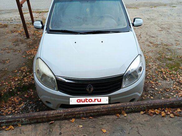 2014 Renault Sandero I, белый, 520000 рублей