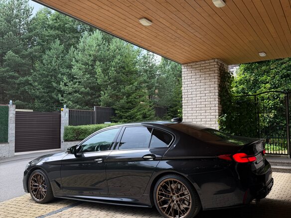 2017 BMW 5 серии 540i xDrive VII (G30/G31/G38), чёрный, 4500000 рублей - вид 5