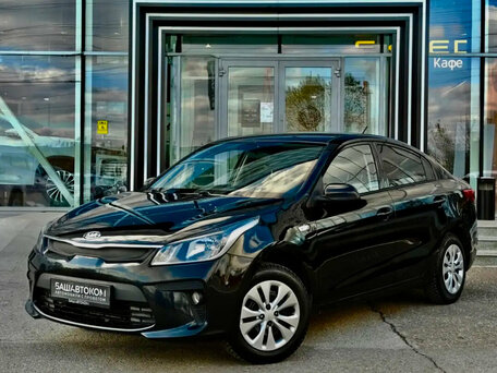 2019 Kia Rio IV, чёрный, 1410000 рублей, вид 1