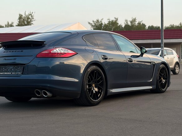 2011 Porsche Panamera 4S I, синий, 3200000 рублей - вид 14