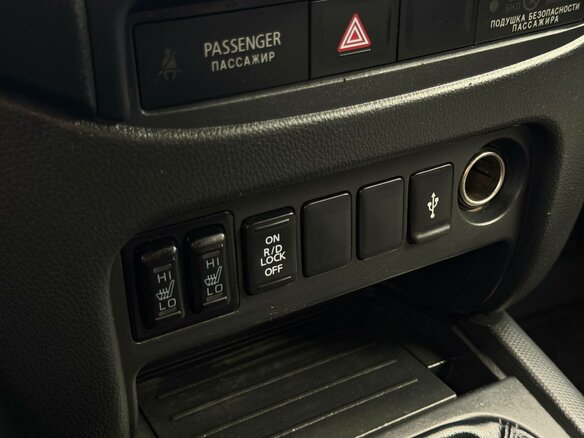 2021 Mitsubishi L200 V Рестайлинг, белый, 2350000 рублей - вид 23